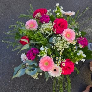 Bouquet Éclat de Roses et Germinis