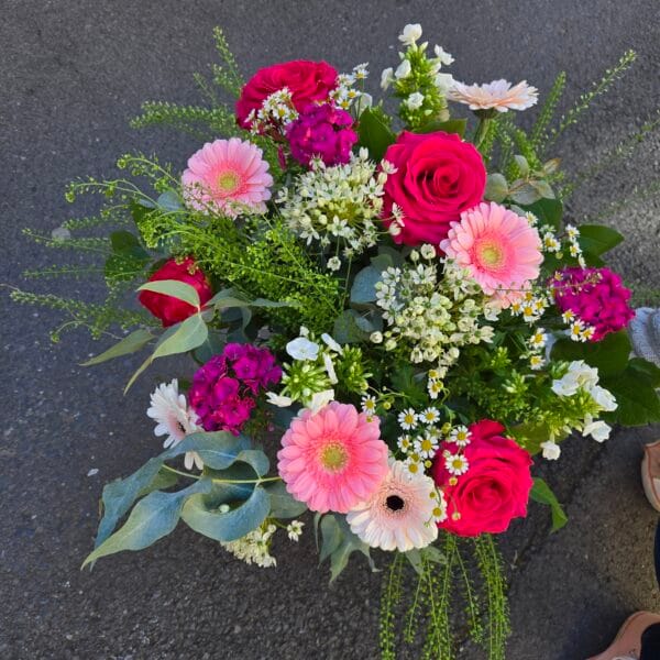 Bouquet Éclat de Roses et Germinis